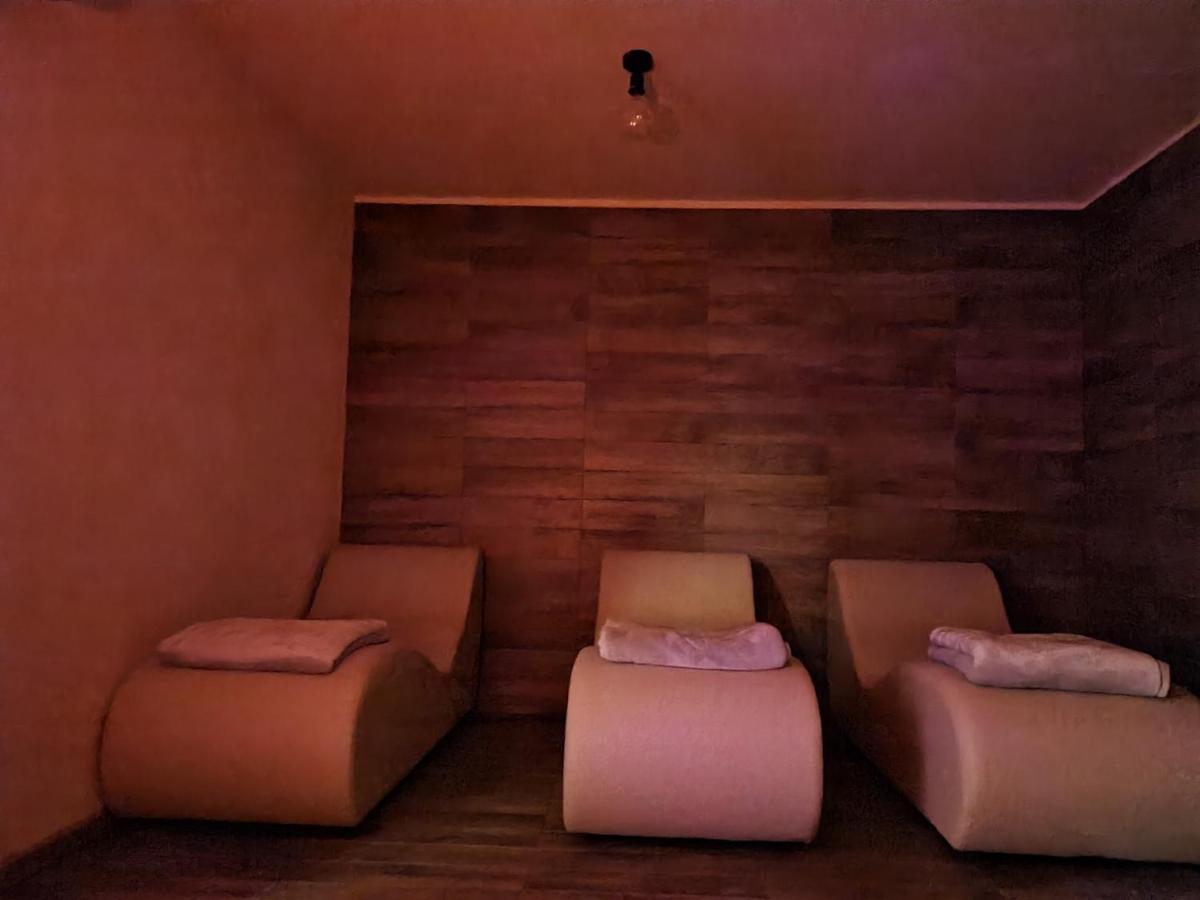 Castel Condino Chalet Chapeau Rar מראה חיצוני תמונה