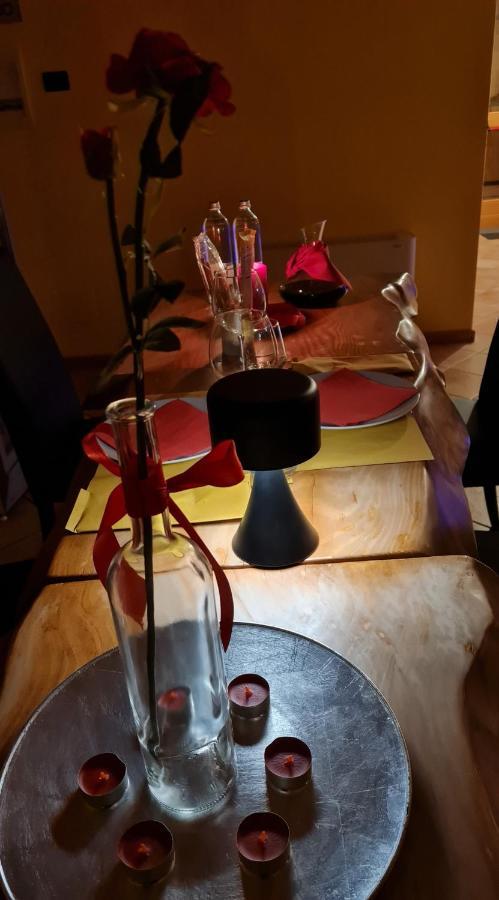 Castel Condino Chalet Chapeau Rar מראה חיצוני תמונה